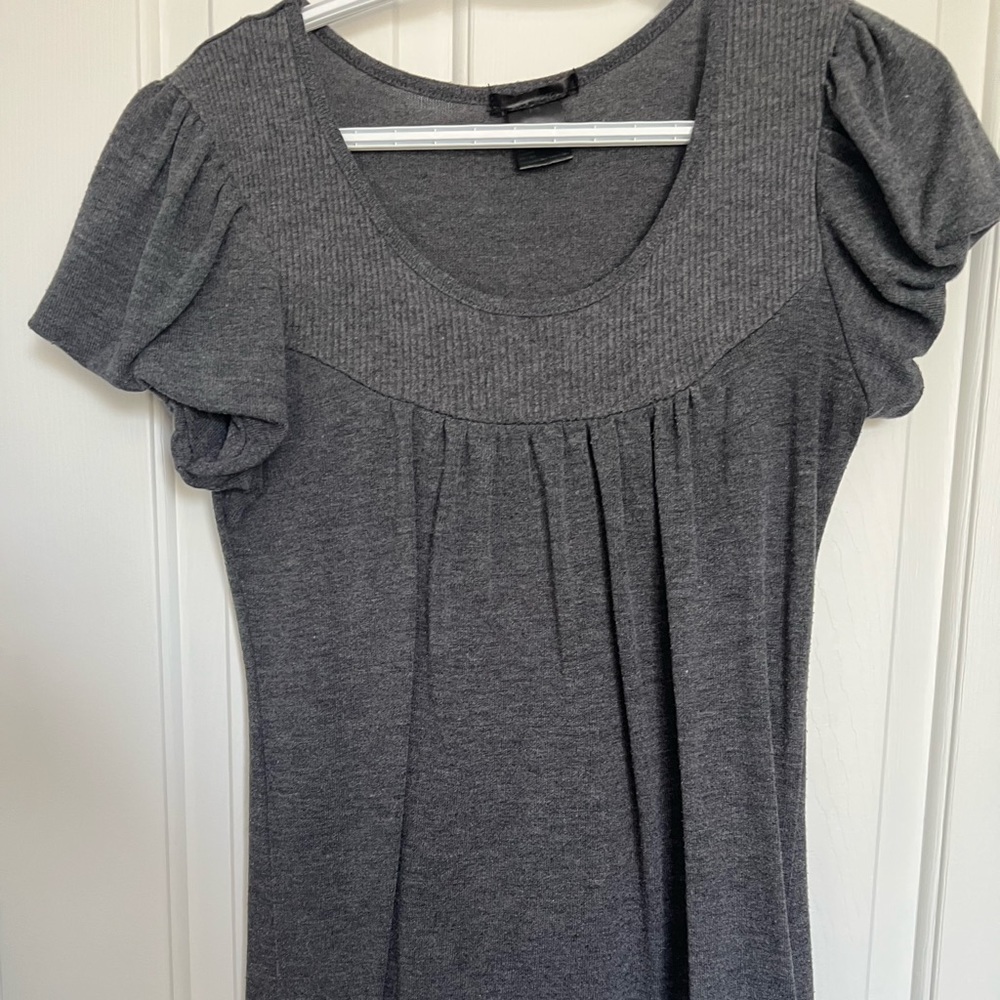 ☀️ Grey tunic with puff sleeves